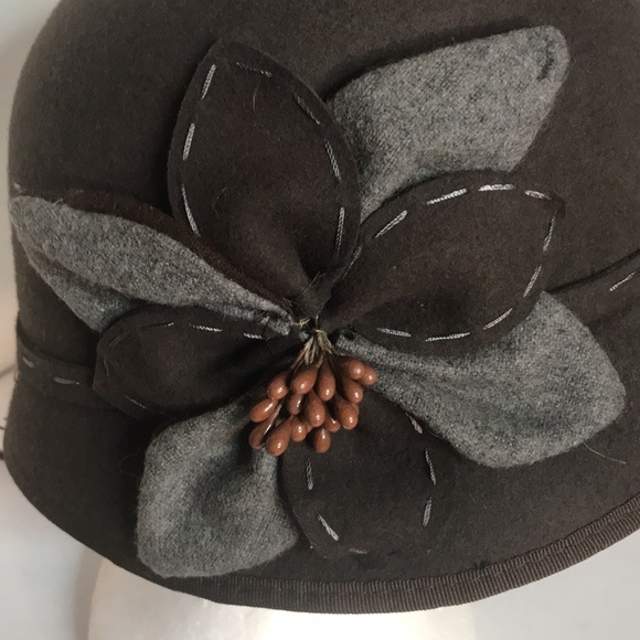 Scala Collezione wool cloche hat with floral decor gray and brown one size - Picture 3 of 7